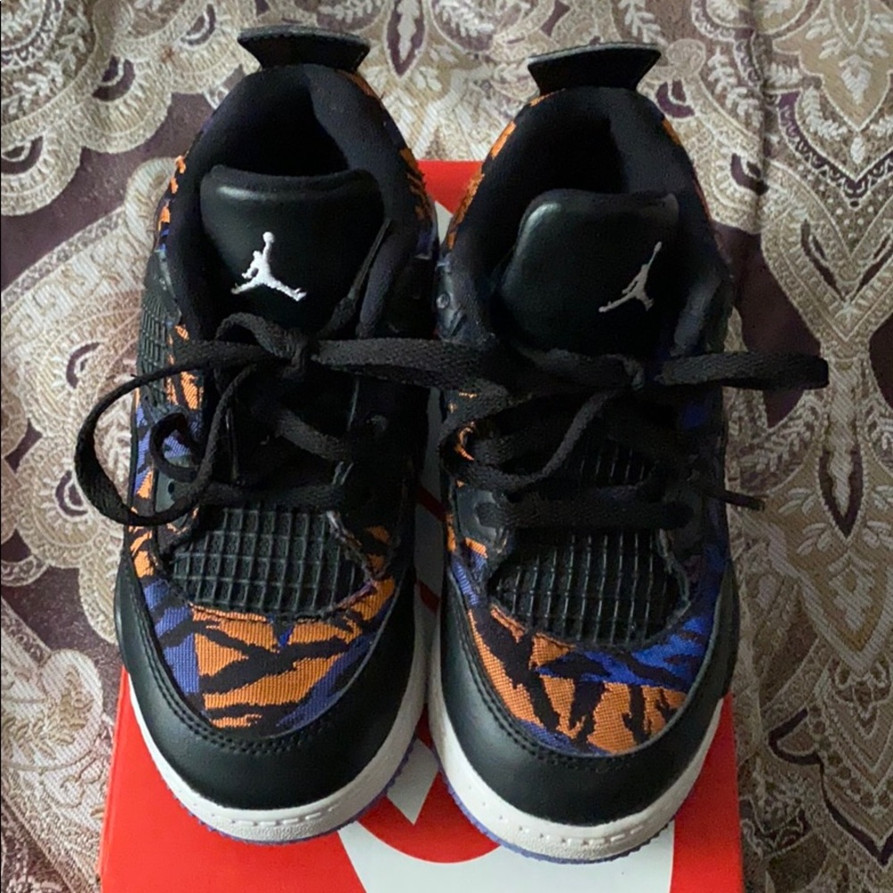 Kids Jordan 4 Retro black rush violet